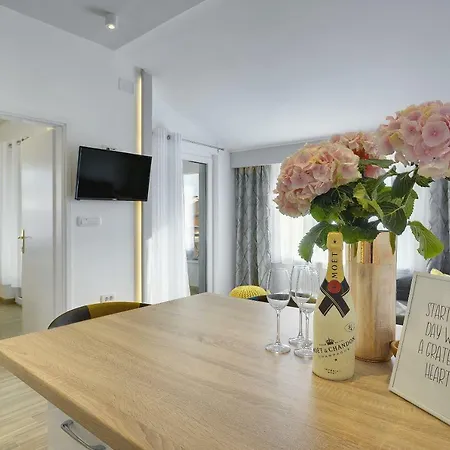 Zanetti 2 Апартаменты Пула