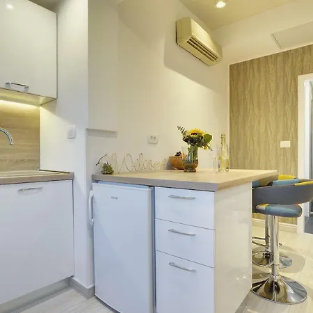 Zanetti 2 Апартаменты Пула